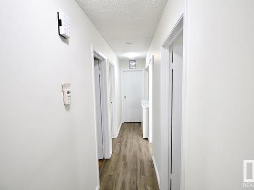 8311 29 Avenue, Edmonton, AB - Indoor Photo Showing Other Room