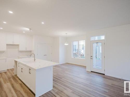 20804 20 Avenue, Edmonton, AB - Indoor Photo Showing Kitchen