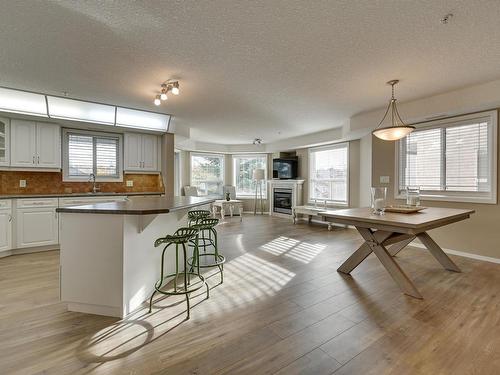 312 9008 99 Avenue, Edmonton, AB - Indoor