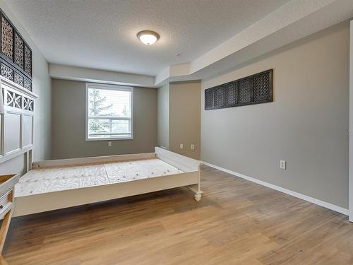 312 9008 99 Avenue, Edmonton, AB - Indoor Photo Showing Other Room