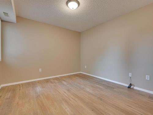 312 9008 99 Avenue, Edmonton, AB - Indoor Photo Showing Other Room