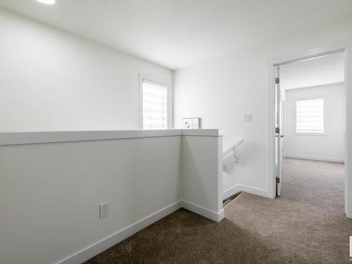 5240 Kinney Place, Edmonton, AB - Indoor Photo Showing Other Room