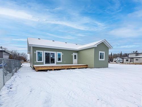 16 5109 55 Street, Wabamun, AB - Outdoor