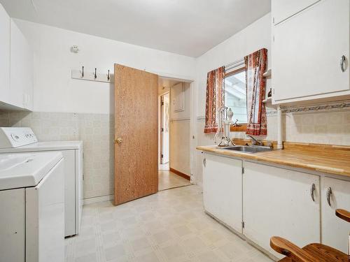 51252 Rge Road 210A, Rural Strathcona County, AB - Indoor Photo Showing Laundry Room