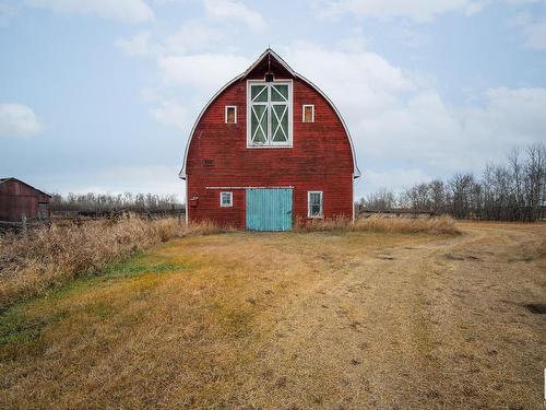 51252 Rge Road 210A, Rural Strathcona County, AB - Outdoor