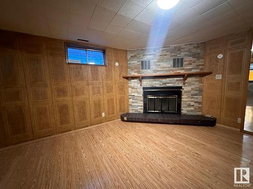 8512 137 Avenue, Edmonton, AB - Indoor With Fireplace