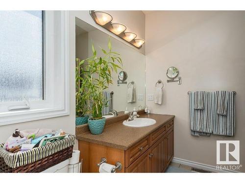 6 Woods Court, Leduc, AB - Indoor Photo Showing Bathroom