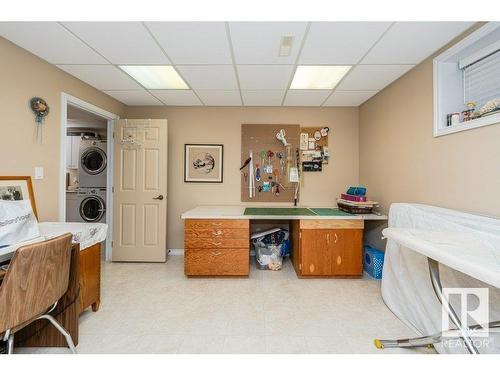 6 Woods Court, Leduc, AB - Indoor Photo Showing Laundry Room