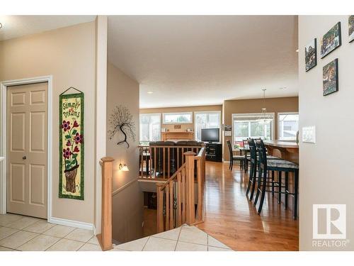 6 Woods Court, Leduc, AB - Indoor Photo Showing Dining Room