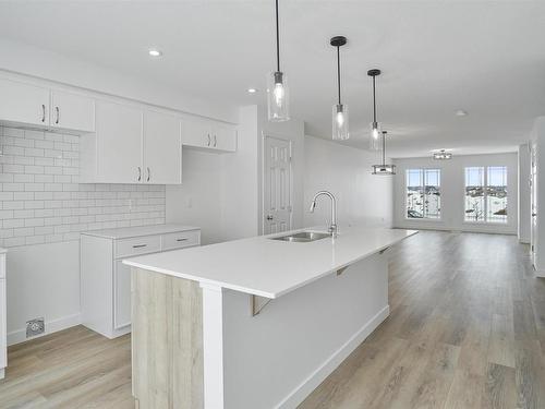 69 Jennifer Crescent, St. Albert, AB - Indoor Photo Showing Kitchen With Upgraded Kitchen