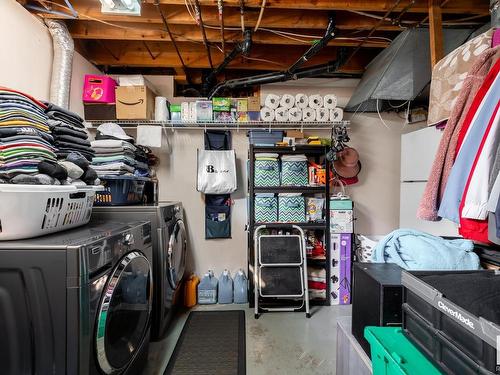 331 Garden Meadows Drive, Wetaskiwin, AB - Indoor Photo Showing Laundry Room