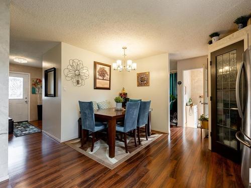 331 Garden Meadows Drive, Wetaskiwin, AB - Indoor Photo Showing Dining Room