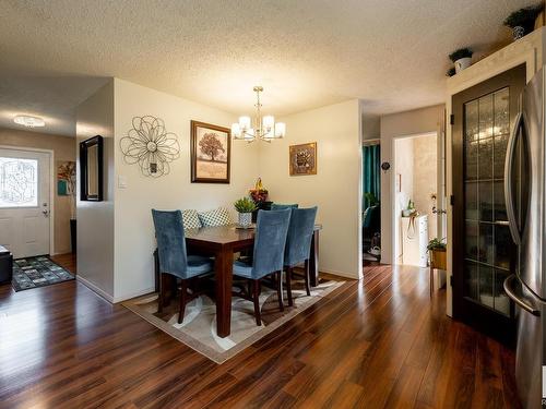 331 Garden Meadows Drive, Wetaskiwin, AB - Indoor Photo Showing Dining Room