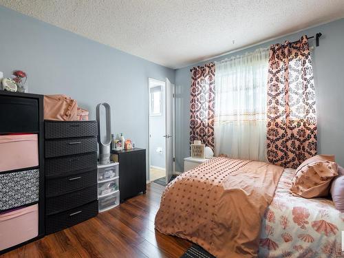 331 Garden Meadows Drive, Wetaskiwin, AB - Indoor Photo Showing Bedroom