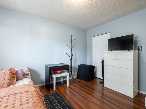 331 Garden Meadows Drive, Wetaskiwin, AB - Indoor Photo Showing Bedroom