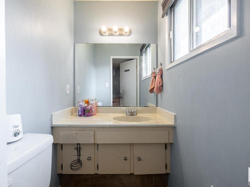 331 Garden Meadows Drive, Wetaskiwin, AB - Indoor Photo Showing Bathroom