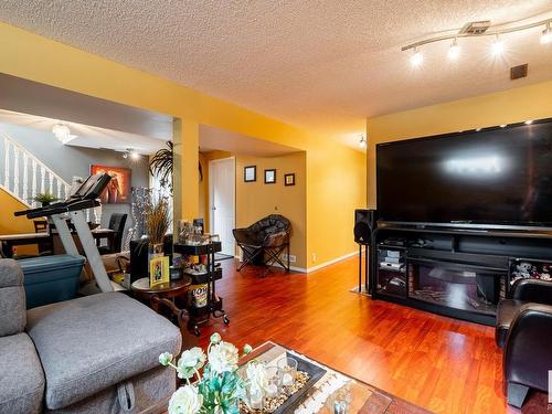 331 Garden Meadows Drive, Wetaskiwin, AB - Indoor Photo Showing Other Room