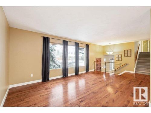 9407 74 Street, Edmonton, AB - Indoor Photo Showing Other Room