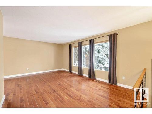 9407 74 Street, Edmonton, AB - Indoor Photo Showing Other Room