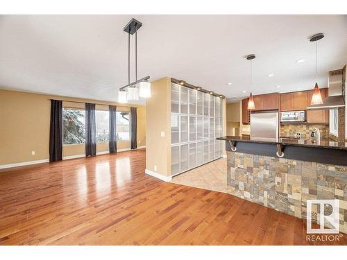 9407 74 Street, Edmonton, AB - Indoor Photo Showing Kitchen