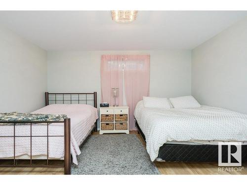 13 Century Villas Close, Fort Saskatchewan, AB - Indoor Photo Showing Bedroom