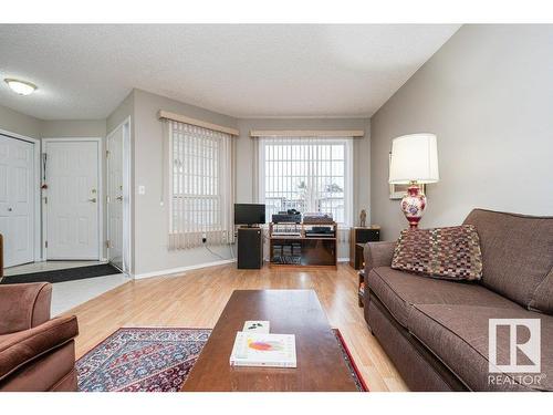 13 Century Villas Close, Fort Saskatchewan, AB - Indoor Photo Showing Living Room