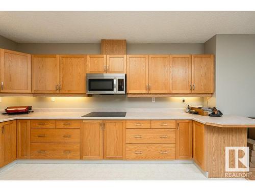 13 Century Villas Close, Fort Saskatchewan, AB - Indoor Photo Showing Kitchen