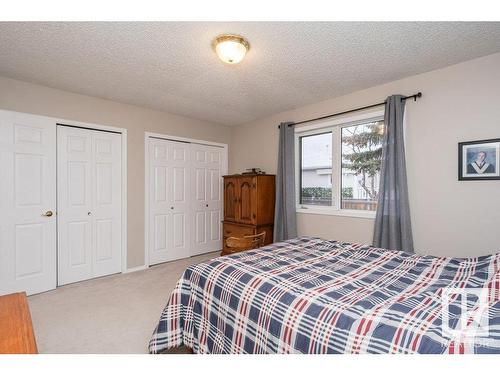 13 Century Villas Close, Fort Saskatchewan, AB - Indoor Photo Showing Bedroom