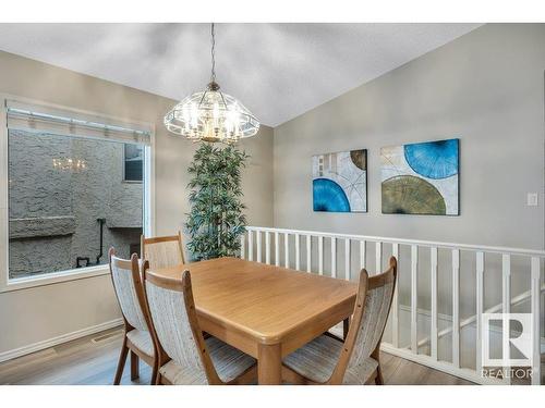 148 Oeming Road, Edmonton, AB - Indoor Photo Showing Dining Room