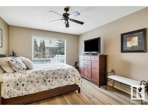 148 Oeming Road, Edmonton, AB - Indoor Photo Showing Bedroom