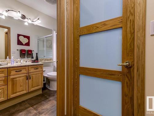 58 929 Picard Drive, Edmonton, AB - Indoor Photo Showing Bathroom