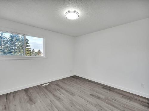 1350 Knottwood Rd E Nw, Edmonton, AB 