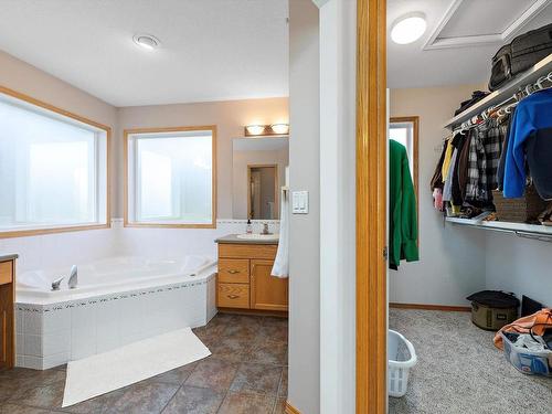 67 53302 Rge Road 261, Rural Parkland County, AB - Indoor Photo Showing Bathroom