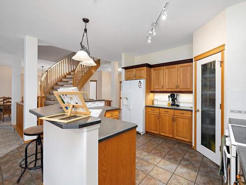 67 53302 Rge Road 261, Rural Parkland County, AB - Indoor Photo Showing Kitchen