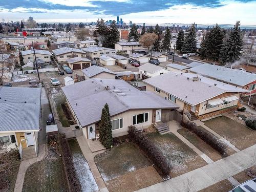 9026 58 St Nw, Edmonton, AB 