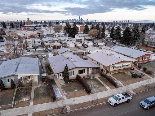 9026 58 St Nw, Edmonton, AB 