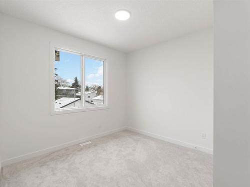 11331 103 Street, Edmonton, AB - Indoor Photo Showing Other Room