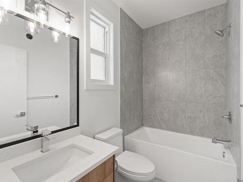 11331 103 Street, Edmonton, AB - Indoor Photo Showing Bathroom