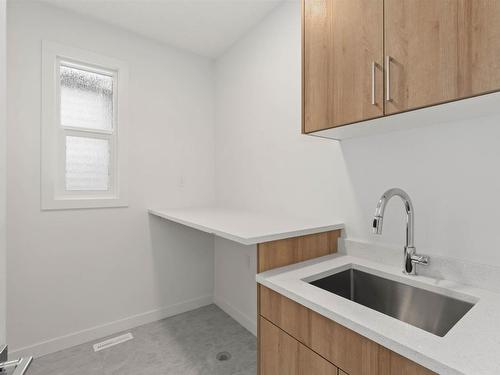 11331 103 Street, Edmonton, AB - Indoor Photo Showing Kitchen