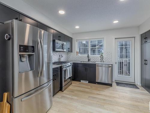 29 1110 Daniels Link, Edmonton, AB - Indoor Photo Showing Kitchen With Upgraded Kitchen