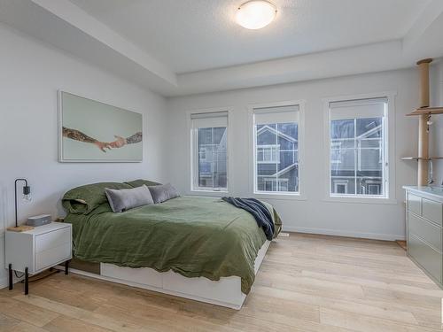 29 1110 Daniels Link, Edmonton, AB - Indoor Photo Showing Bedroom