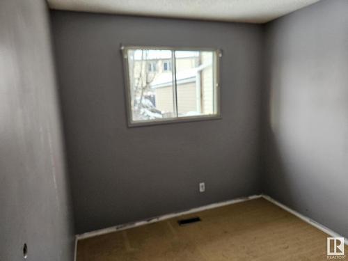 4615 35 Avenue, Edmonton, AB - Indoor Photo Showing Other Room