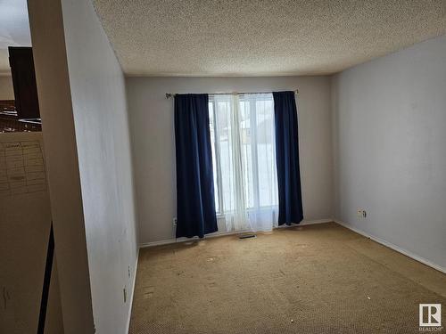 4615 35 Avenue, Edmonton, AB - Indoor Photo Showing Other Room