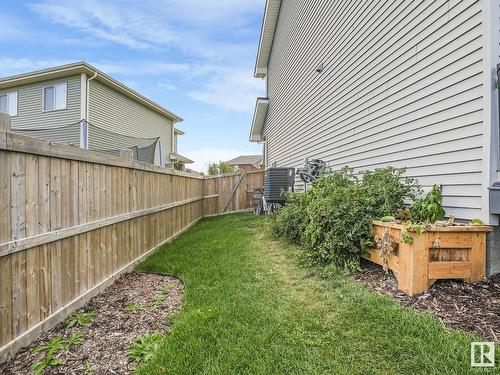 8819 221 St Nw, Edmonton, AB 