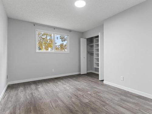 4424 33A Avenue, Edmonton, AB - Indoor Photo Showing Other Room