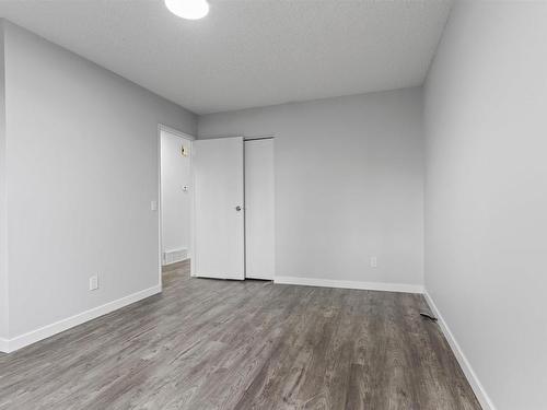 4424 33A Avenue, Edmonton, AB - Indoor Photo Showing Other Room