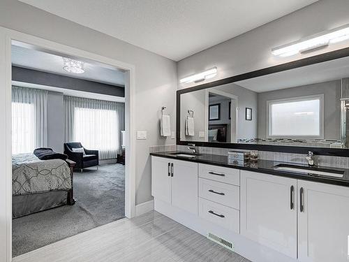 3366 Chickadee Drive, Edmonton, AB - Indoor Photo Showing Bathroom