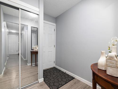 15G Callingwood Court, Edmonton, AB - Indoor Photo Showing Other Room