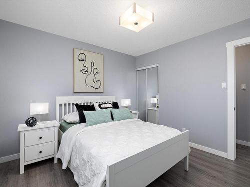 15G Callingwood Court, Edmonton, AB - Indoor Photo Showing Bedroom