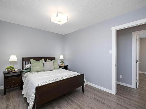 15G Callingwood Court, Edmonton, AB - Indoor Photo Showing Bedroom